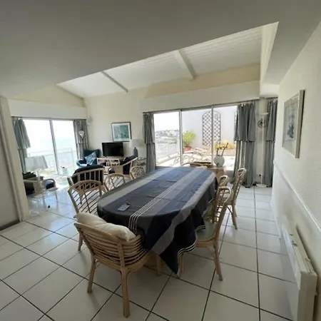 Grand Duplex A Pour 8 Personnes Avec Terrasse Et Parking - Fr-1-494-97