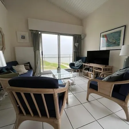 Grand Duplex A Royan Pour 8 Personnes Avec Terrasse Et Parking - Fr-1-494-97 Apartment *