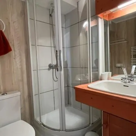 Grand Duplex A Pour 8 Personnes Avec Terrasse Et Parking - Fr-1-494-97 *